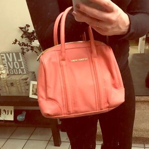 New w/o tags Victoria’s Secret handbag, coral/pi